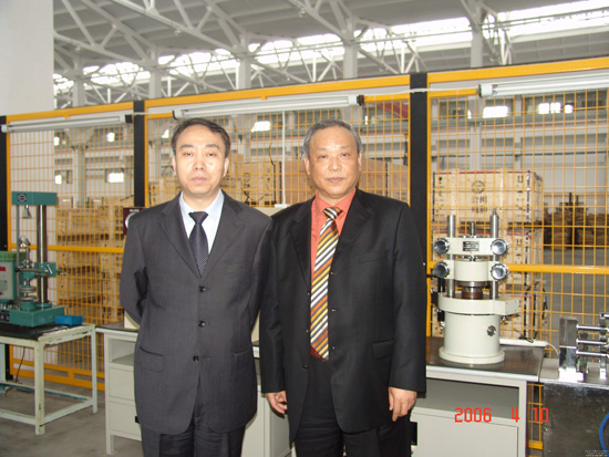 中國(guó)紡織報(bào)社長(zhǎng)遲宗君、副主編張澤華視察我司